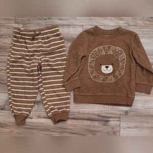 Brown Toddler Lion Sweater & Striped Joggers Set